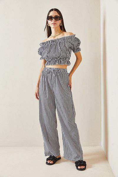 XHAN Striped Black Crop Set - Elastic Waist 5YXK8-48834-02