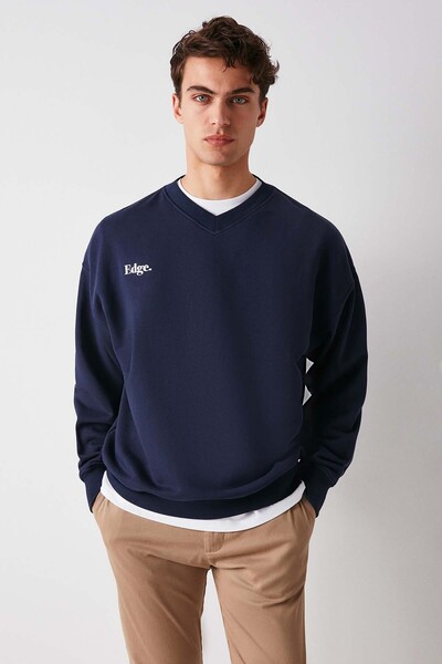 GRIMELANGE Off Erkek Organik Pamuklu Yazı Nakış Detaylı V Yakalı Içi Polarsız Oversize Lacivert Sweatshirt