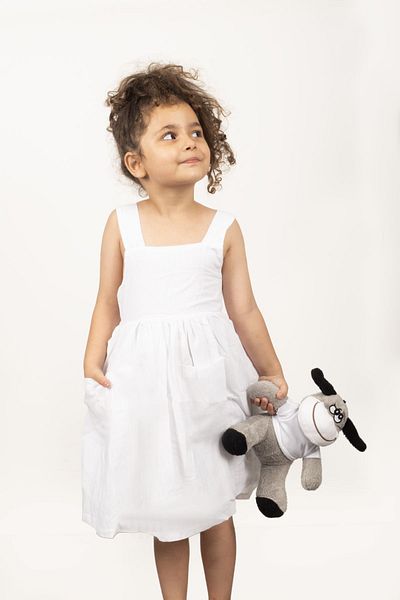 Alingo Linen Girl's Dress - Front Pocket