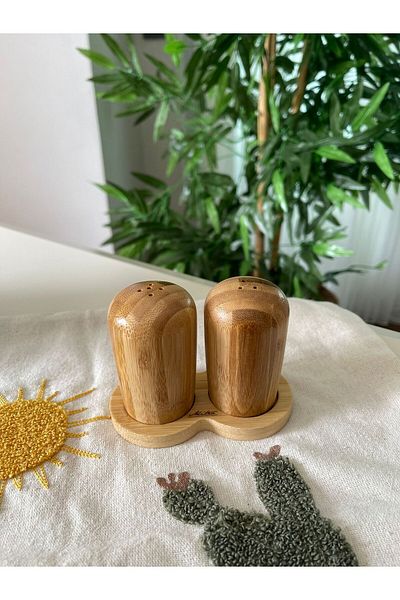 Bade Home Set of 2 Bamboo Salt and Pepper Shakers with Stand