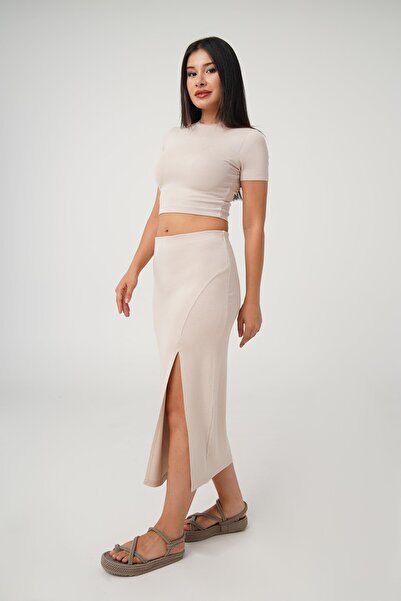 Hipo Trend Set dublu cu fustă cu fante Crop Basic Bej