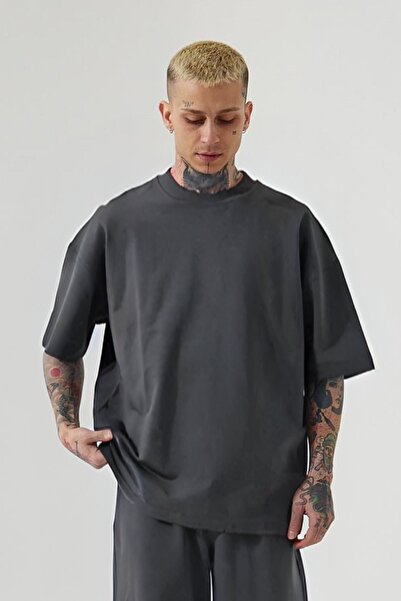 YAKAMEL Men's Summer Loose Flowing T-Shirt - Short Sleeve