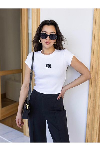 YouLikeButik Square Embroidered Crop T-Shirt