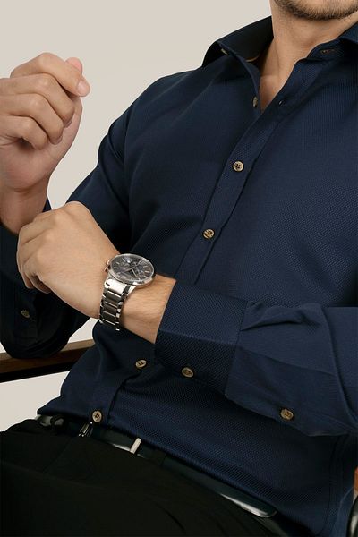 Etikmen Herrenhemd - Marineblau, Slimfit, brauner Knopf, Geschenkbox