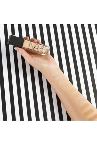 Nars Natural Radiant Longwear Foundation-yukon