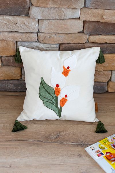 Rayda Home Pernă de in cu model de lalele - brodată cu pumn, 43*43 cm