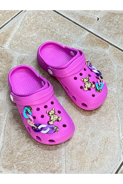 ÇOCUKÇA MODA Stílusos, kőkeresztes modell papucsszandál lányoknak – ajándékdíszekkel