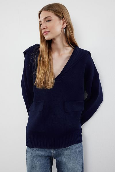 Trendyol Collection Granatowy sweter z dzianiny - kieszeń szczegółowa TWOAW25KZ00162