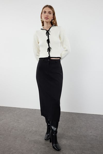 Trendyol Collection Ecru Knitwear Crop Cardigan - Ribbon and Bow Detail Twoaw25Hi00170