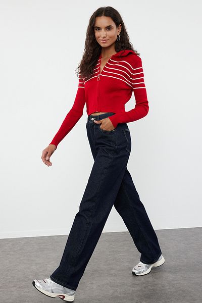 Trendyol Collection Red Hooded Crop Knitwear Cardigan - TWOAW24HI00382