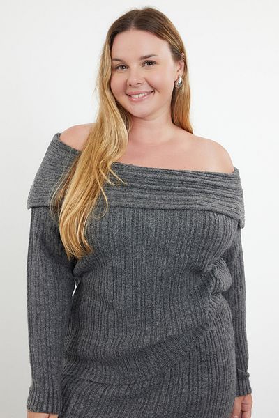 Trendyol Curve Strickset mit Carmenkragen - Anthrazit TBBAW25CP00001