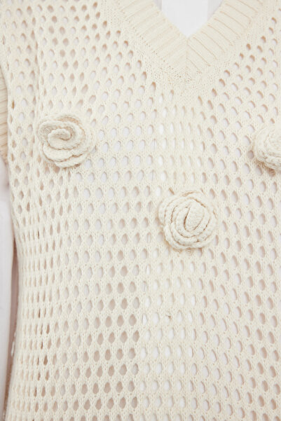 Trendyol Modest Floral Detailed Openwork Knitwear Sweater - TCTAW25UV00001