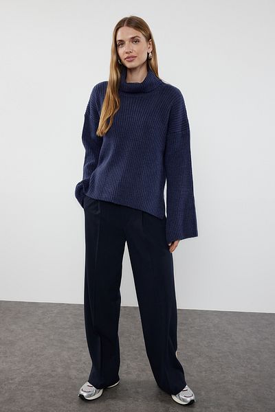 Trendyol Collection Sötétkék széles szabású, puha textúrájú kötöttáru pulóver TWOAW23KZ0054