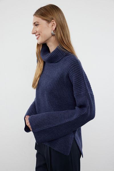 Trendyol Collection Sötétkék széles szabású, puha textúrájú kötöttáru pulóver TWOAW23KZ0054
