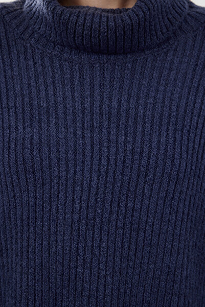Trendyol Collection Námořnická modrá široký střih svetr z měkkého úpletu TWOAW23KZ0054