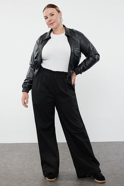 Trendyol Curve Elastyczne, elastyczne, 100% bawełny, czarne, duże, tkane spodnie w rozmiarze plus size - gabardyna Tbbaw25ar00006