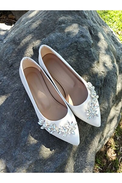 Atelierby DS Sedef Saten Yaprak Taşlı 2 Cm Topuklu Kadın Babet