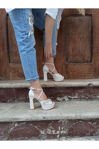 DS AYAKKABI Sedef Satin Platfrom Leaf Stone Cross Strap Women's Heeled Shoes