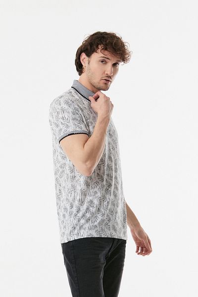 Fulla Moda Tricou cu gât polo cu imprimeu frunze