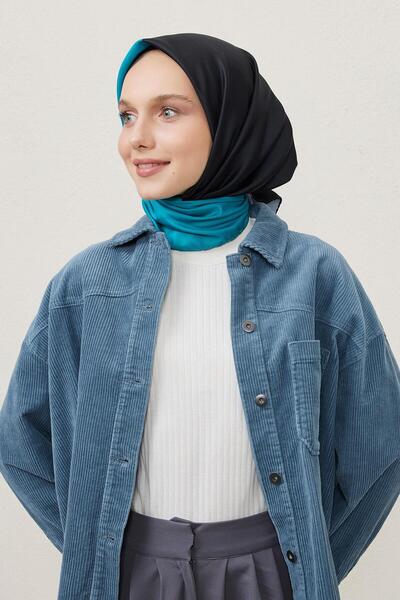 Qef Black and Leaf Colored Scarf