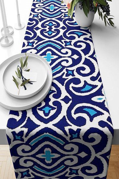 on the clouds Blue Ikat Patterned - Stain Resistant Fabric Τραπέζι κουζίνας σαλονιού, διαφορετικά μοντέλα