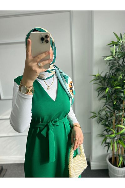Nisa Nalbantoğlu Πράσινο κρεπ Hijab Gilet