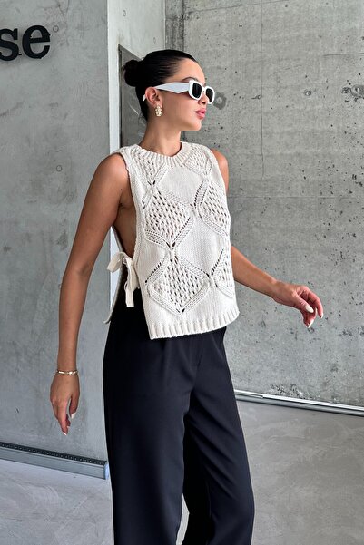 MODAGEN Ecru Patterned Women's Sweater - Crew Neck and Side Tie