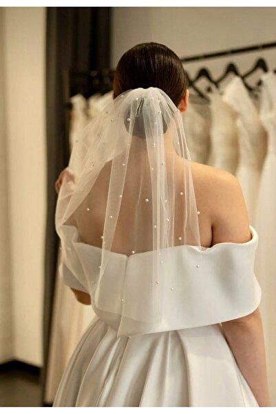 VENÜS MODA by Pınar Voal alb cu pieptene Voal scurt de 70 cm