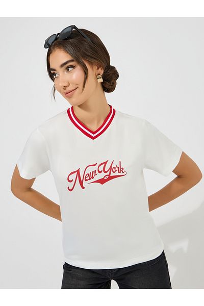 Styli Regular Fit New York Print T-Shirt with Striped Neckline