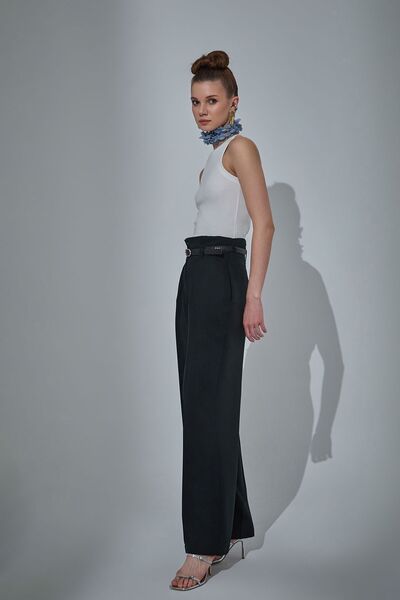 Quzu Pantaloni largi, cu talie înaltă, cu detaliu, negri