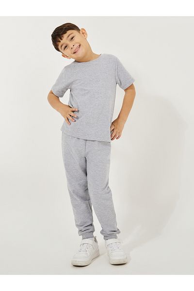 Styli Solid Round Neck T-Shirt & Full Length Pants Set