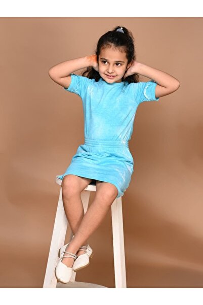 LilPicks By Styli فستان تي شيرت برقبة دائرية وطبعة صبغ التعادل