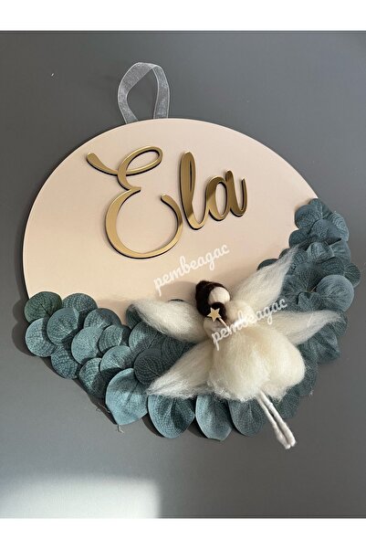 Pembe Ağaç Tasarım Atölyesi Keçe Bebek ve Okaliptüs Detaylı İsimli Pano Kapı Süsü-isme Özel Bebek Çocuk Genç Kapı Süsü