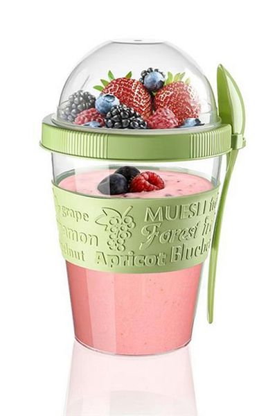 Buffer 4 Pieces Take'n Go Practical Portable Fruit Yogurt Container with Lid and Spoon