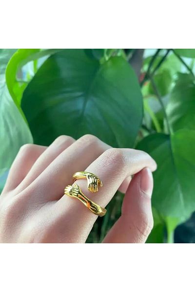 Köstebek Romantic Vintage Hugging Hands Lover Ring