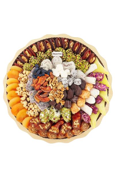 Bizim Yöre ''lezzet-i Ala''  Lokum Çikolata Cezerye Kuru Meyve Kayısı Tepsisi...