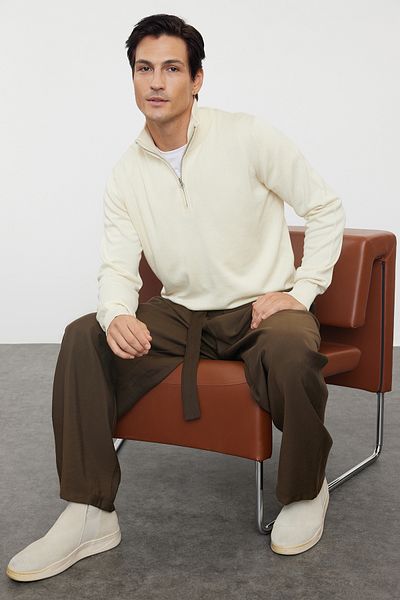 Trendyol Collection Halber Rollkragenpullover aus Ecru-Baumwolle – TMNAW25KZ00039