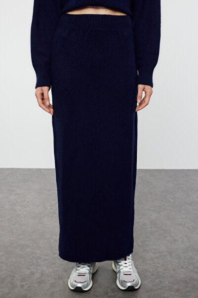 Trendyol Collection Sötétkék puha textúrájú cipzáras kötöttáru öltöny - TWOAW25AU00036