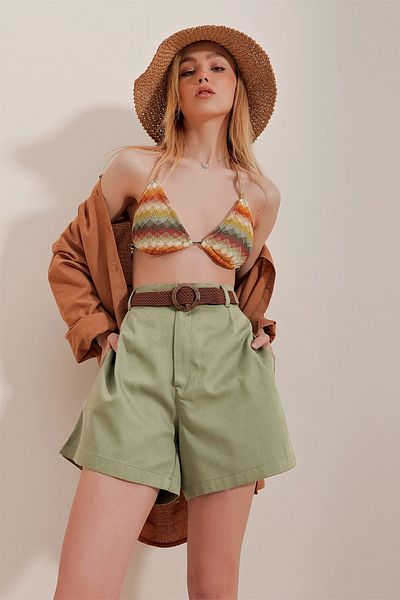 Trend Alaçatı Stili Pantaloni scurți din Gabardin, din tricot din paie, kaki, cu curea ALC-X10271