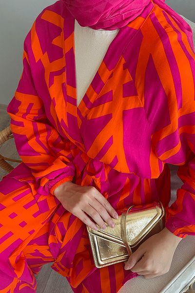 InStyle طقم فيسكوز فوشيا مكون من قطعتين - تفاصيل مخططة
