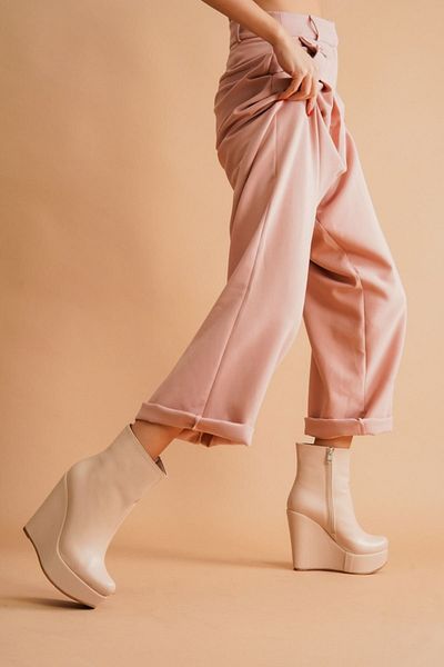 Ayakkabı Ateşi Γυναικείες μπότες Daina Ten Skin Wedge με τακούνι