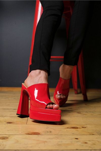 Ayakkabı Ateşi Red Patent Leather Double Platform Design Open Toe Women's Slippers High Heel Shoes Farah