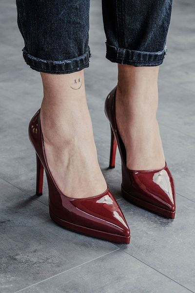 Ayakkabı Ateşi Claret Red Patent Leather Short Platform Women's Thin Heeled Shoes Nicola