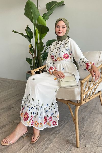 InStyle Rochie din șifon Daisy Flowers - Albă