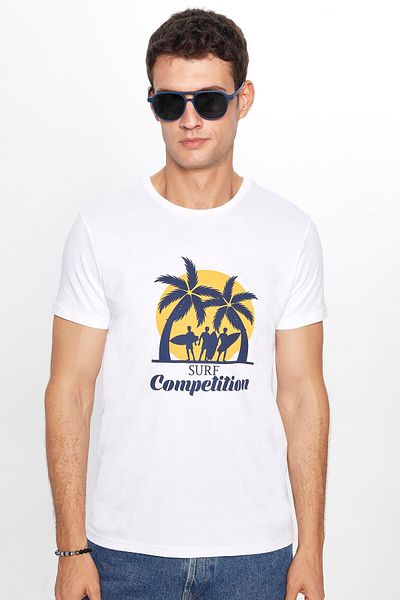 Tudors Λευκό T-Shirt με λαιμόκοψη - 100% βαμβάκι, απαλή υφή, στάμπα και λεπτή εφαρμογή