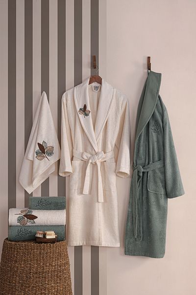 MARİBOR Leaf - 6 Piece Suzeni Embroidered Bamboo Family Bathrobe Set