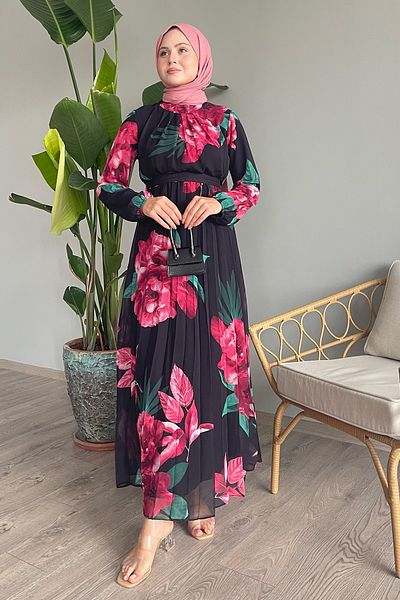 InStyle Rochie din șifon neagră - model floral colorat