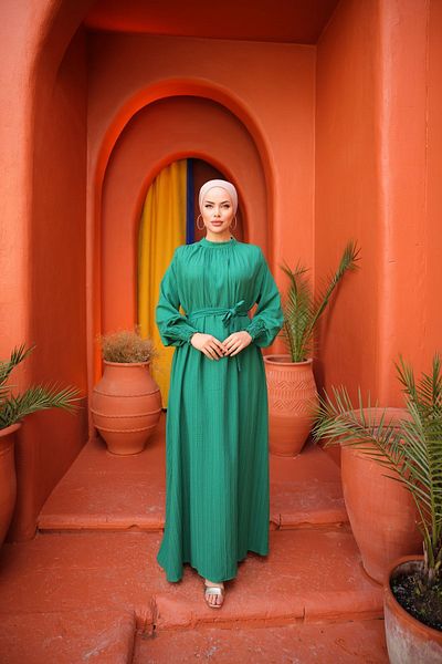 Zaure Hijab Collar and Waist Belted Women's Dress