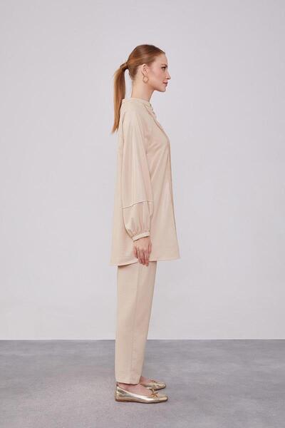 Levidor Beige Airobin Fabric - Crew Neck Double Set