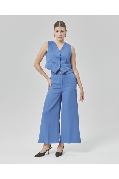 Nuseel كولوتي عالي الخصر وسترة نيلي - الموسم الجديد